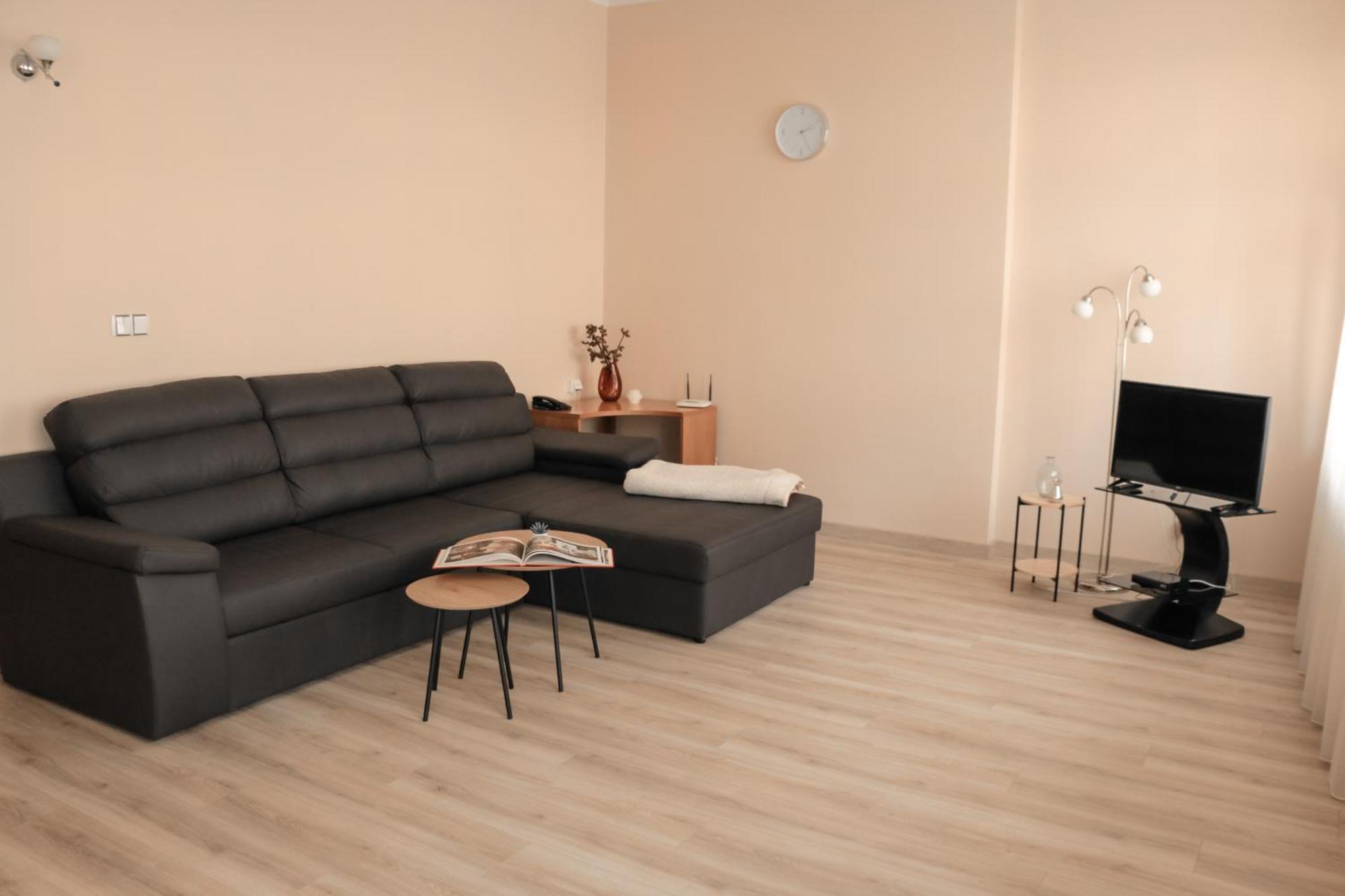 Riverside Apartments Thalia Κάρλοβι Βάρι Δωμάτιο φωτογραφία